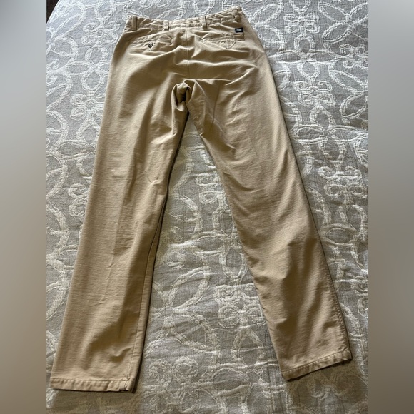 Men’s Docker’s khaki pants - Picture 4 of 12